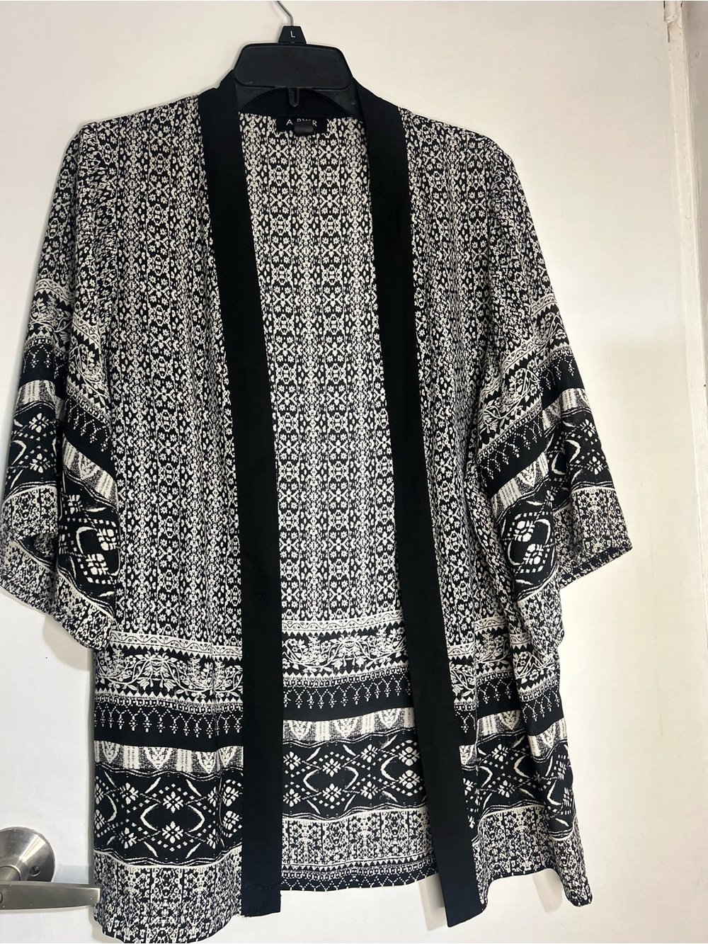 A. Byer Black & White Open Front Kimono Cardigan
